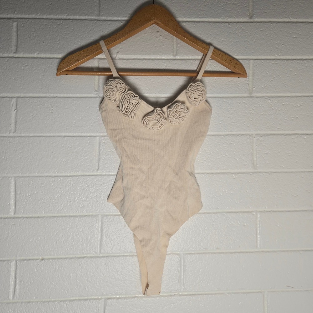 Vtg Lizette Collection Womens Bodysuit Beige Rosette Ribbed Knit Small Tank Boho